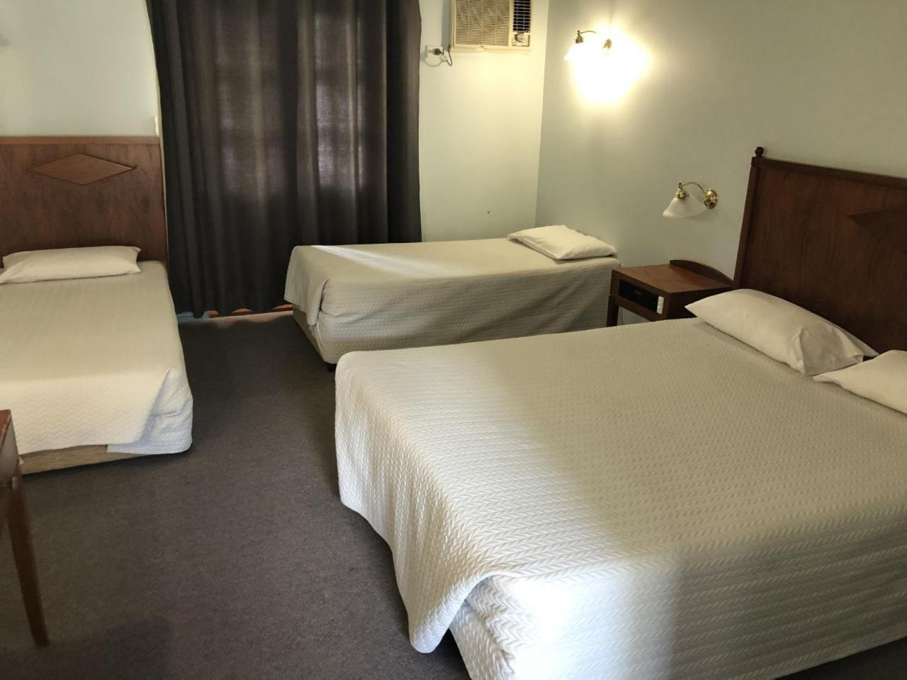 Bororen Hotel Motel Buitenkant foto