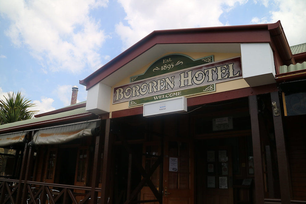 Bororen Hotel Motel Buitenkant foto